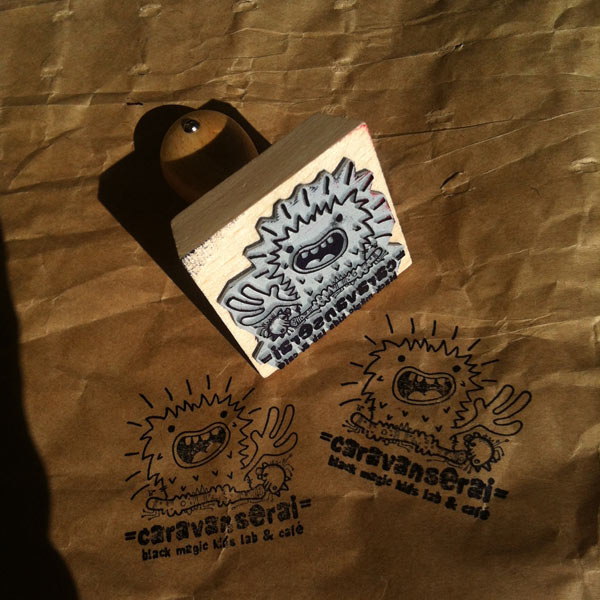 Stempel =caravanserai= black magic kids lab & caf&eacute; bei Mini Wiesbaden auf dem Gr&auml;selberg . 2016.08 