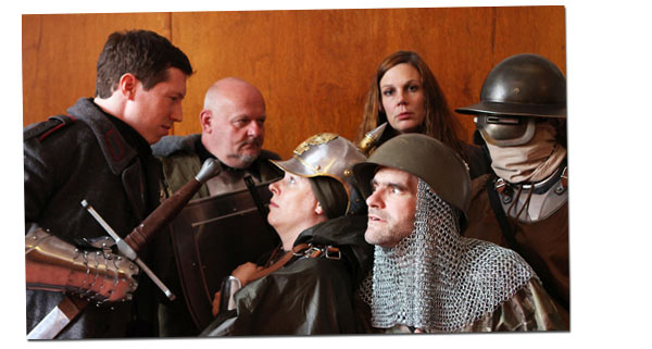 “Heinrich V.” v. William Shakespeare Zettels Theater präsentiert einmal mehr eine Shakespeare-Inszenierung, die höchst vergnüglich sein wird. Veranstalter: Kinder- und Jugendzentrum Reduit & Zettels Theater 